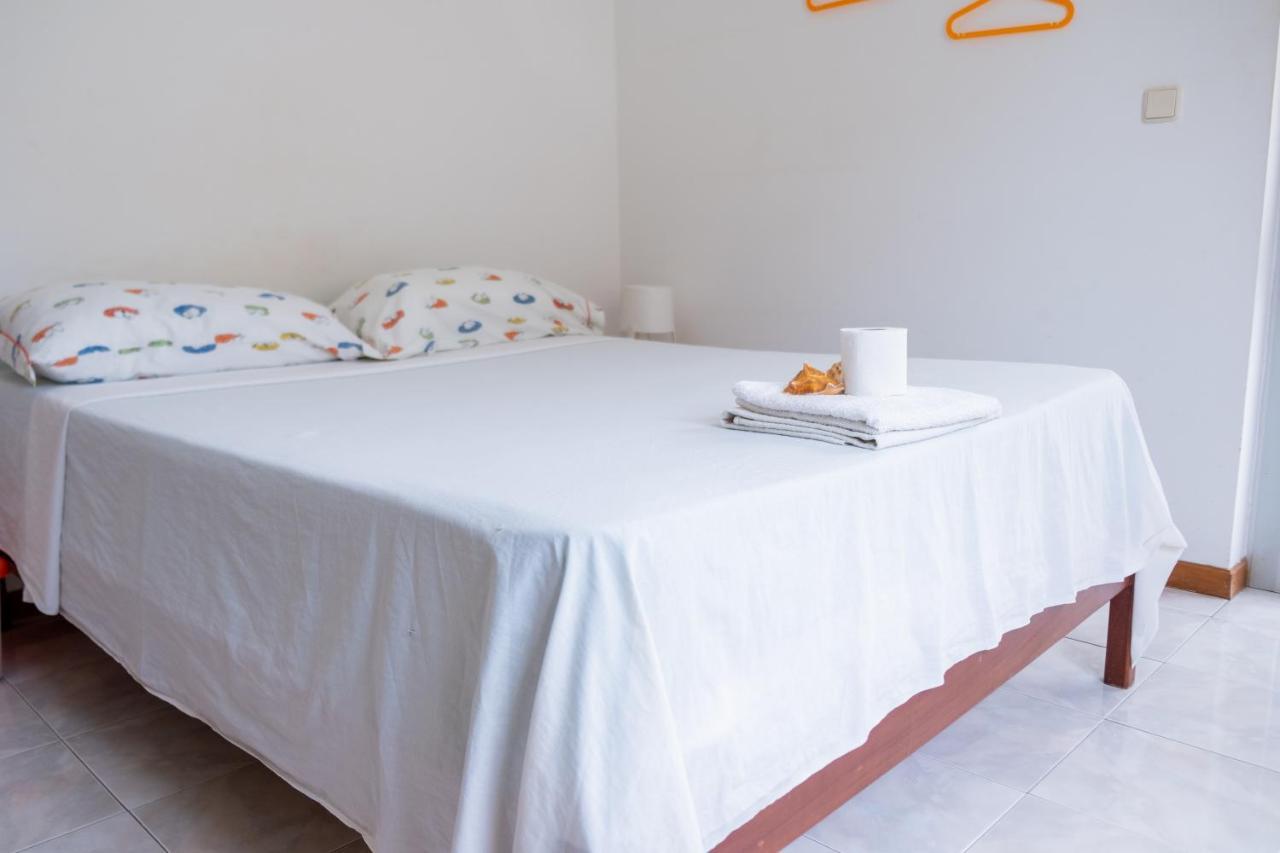 Simabo'S Backpackers' Hostel Mindelo Extérieur photo