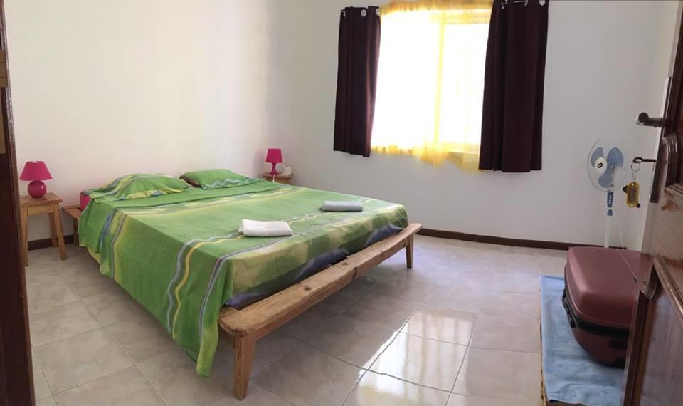 Simabo'S Backpackers' Hostel Mindelo Extérieur photo